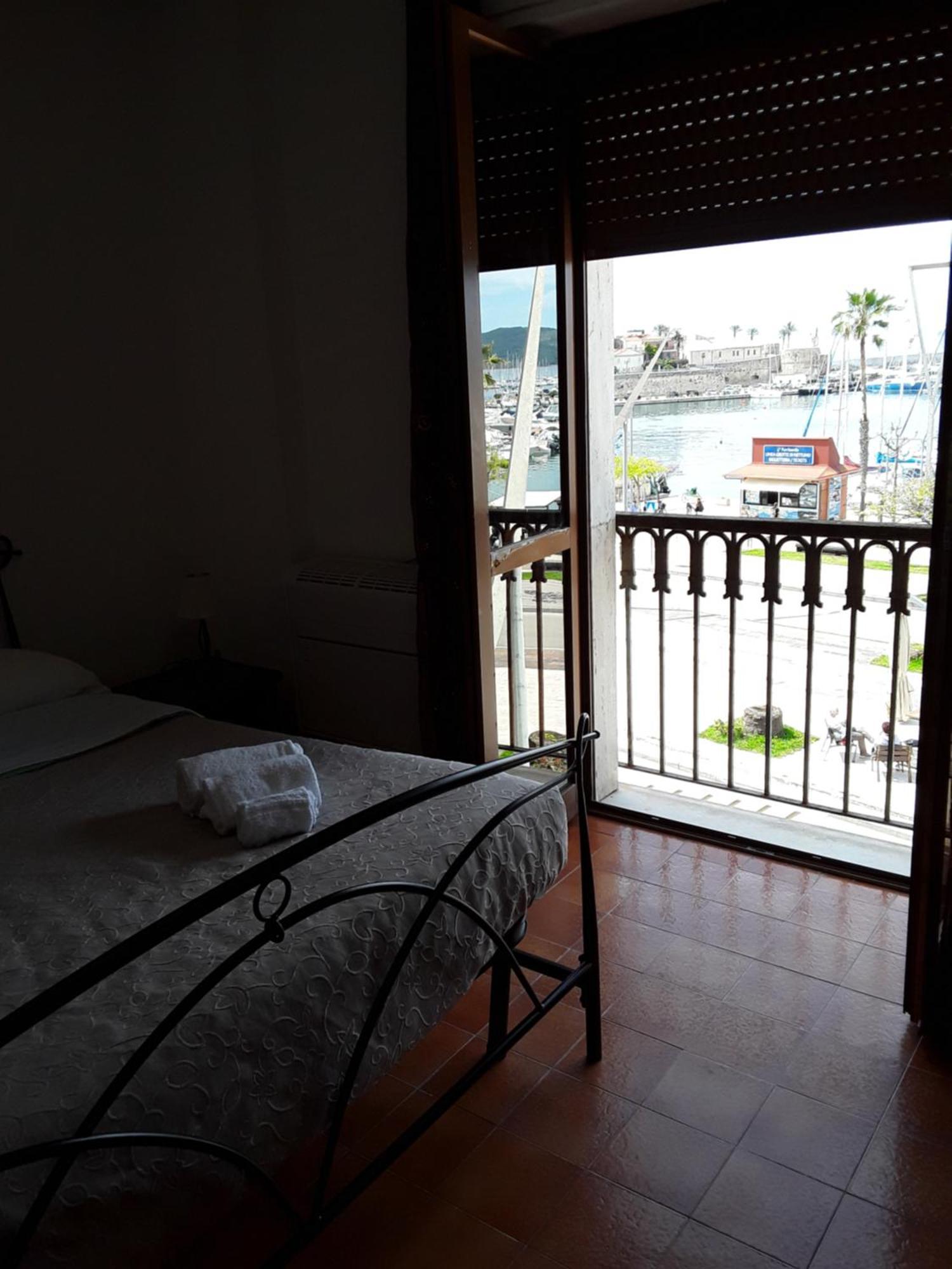 L'Aragosta Guesthouse Alghero Bagian luar foto